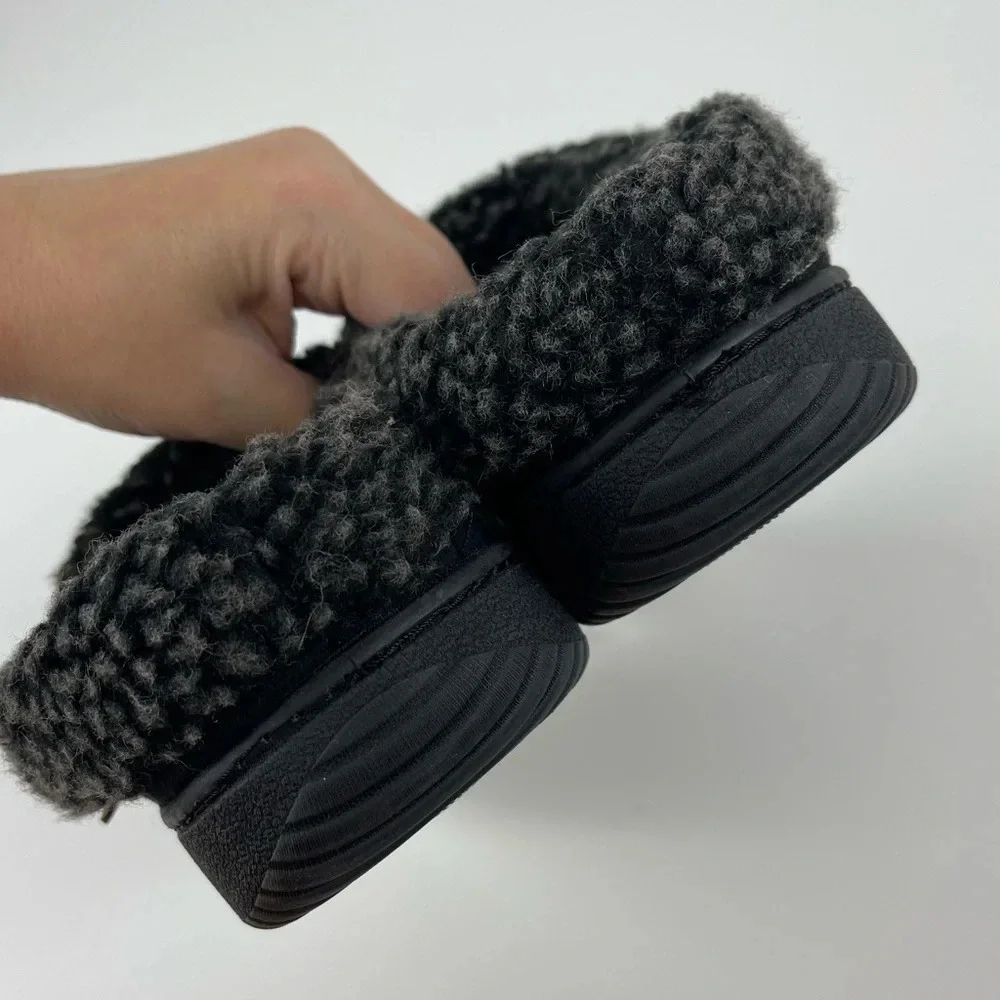 DearFoams Slippers Size Small Black Marshall Microsuede Clog Memory Foam NWT